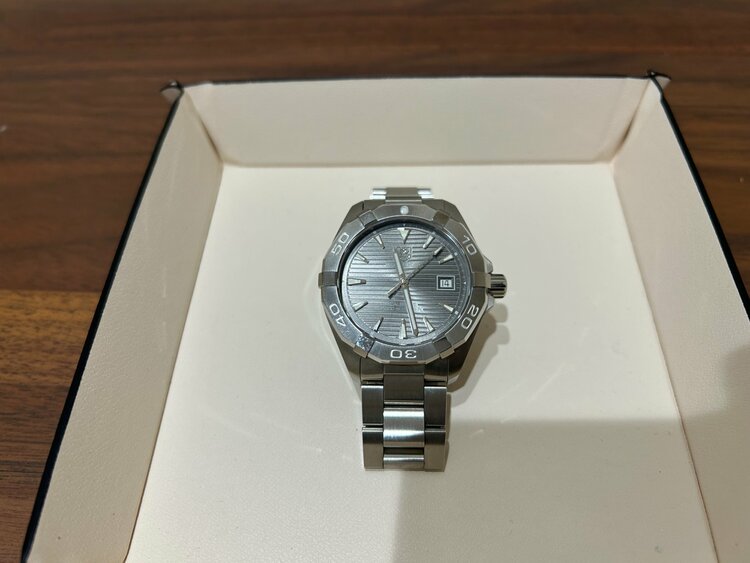 タグホイヤー アクアレーサー WAY2113.BA092（高級時計）の商品画像 - 査定依頼日：2025年12月4日 - 最高査定価格：155,000円