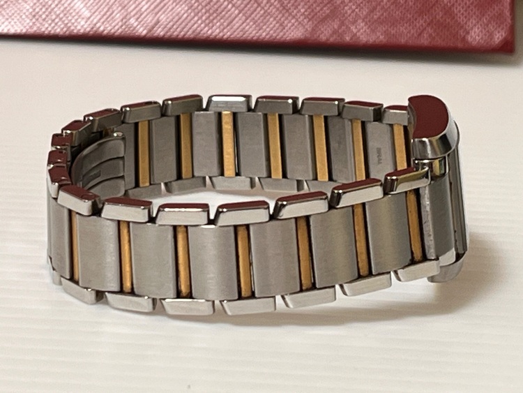 カルティエ タンク SMW51007Q（高級時計）の商品画像 - 査定依頼日：2025年10月23日 - 最高査定価格：440,000円