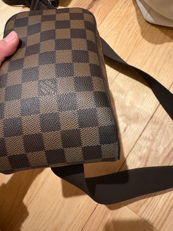 ジェロニモス ボディバッグ（ブランドバッグ）の商品画像 - 査定依頼日：2026年3月26日 - 最高査定価格：80,000円