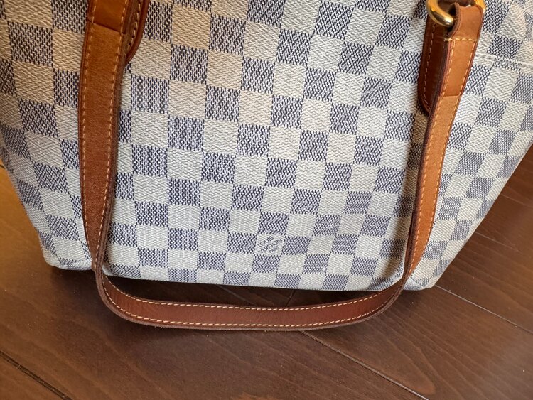 ルイ・ヴィトン　トータリー　N51261（ブランドバッグ）の商品画像 - 査定依頼日：2025年2月6日 - 最高査定価格：90,000円