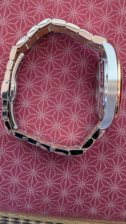 オメガ シーマスター 2312042210800（高級時計）の商品画像 - 査定依頼日：2026年3月5日 - 最高査定価格：950,000円