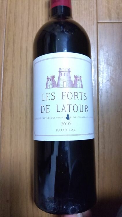 レフォールドラトゥール2010（お酒）の商品画像 - 査定依頼日：2025年11月19日 - 最高査定価格：18,000円