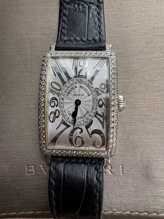 フランクミュラー ロングアイランド （高級時計）の商品画像 - 査定依頼日：2025年9月9日 - 最高査定価格：650,000円