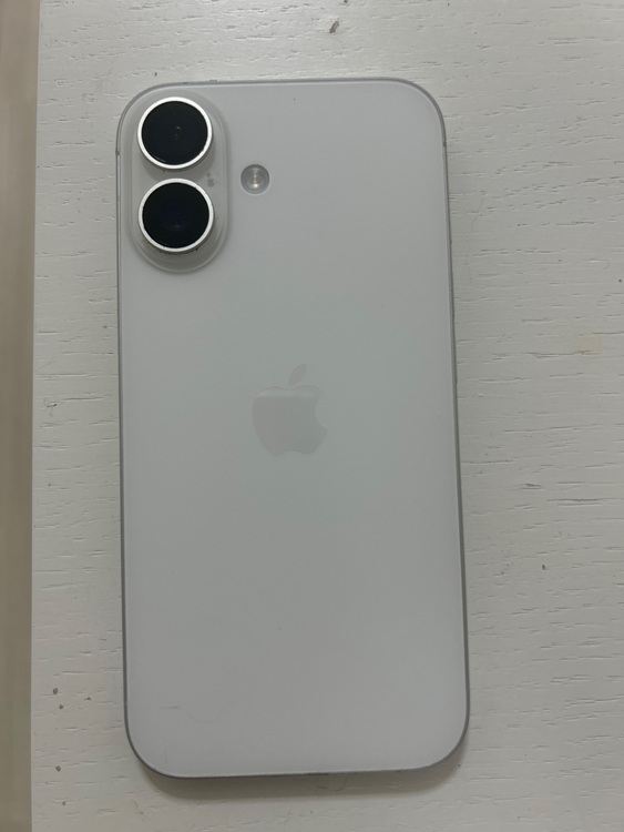 iPhone16（スマホ）の商品画像 - 査定依頼日：2025年11月11日 - 最高査定価格：99,000円