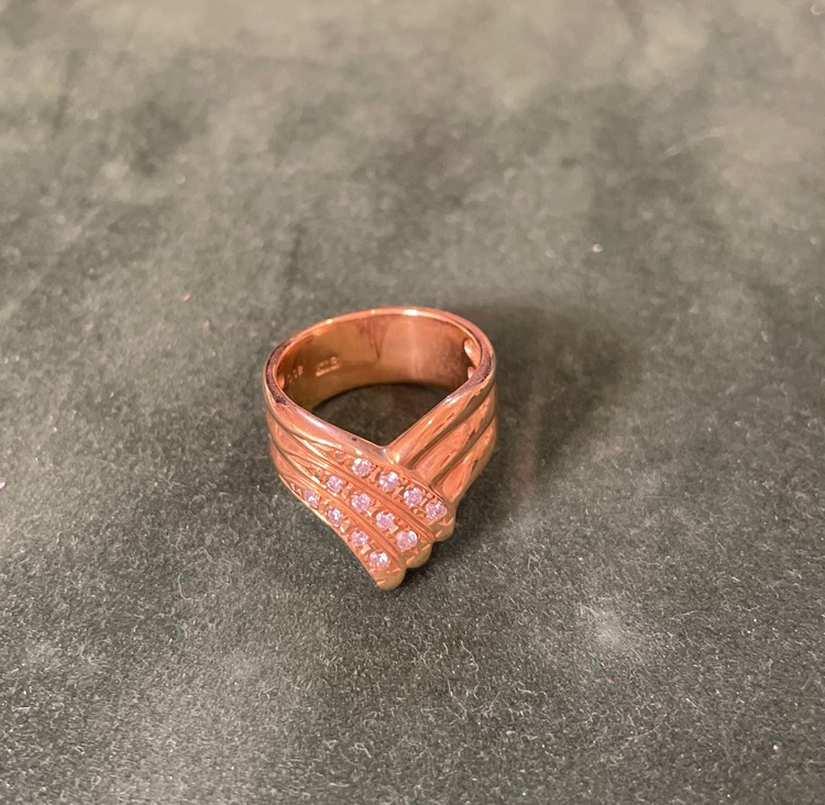 金にパべダイヤのリング（宝石）の商品画像 - 査定依頼日：2025年10月8日 - 最高査定価格：150,000円