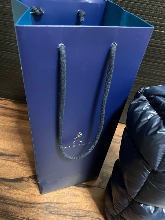 ジョニーウォーカー ブルーラベル アイスシャレー（お酒）の商品画像 - 査定依頼日：2025年10月9日 - 最高査定価格：23,000円