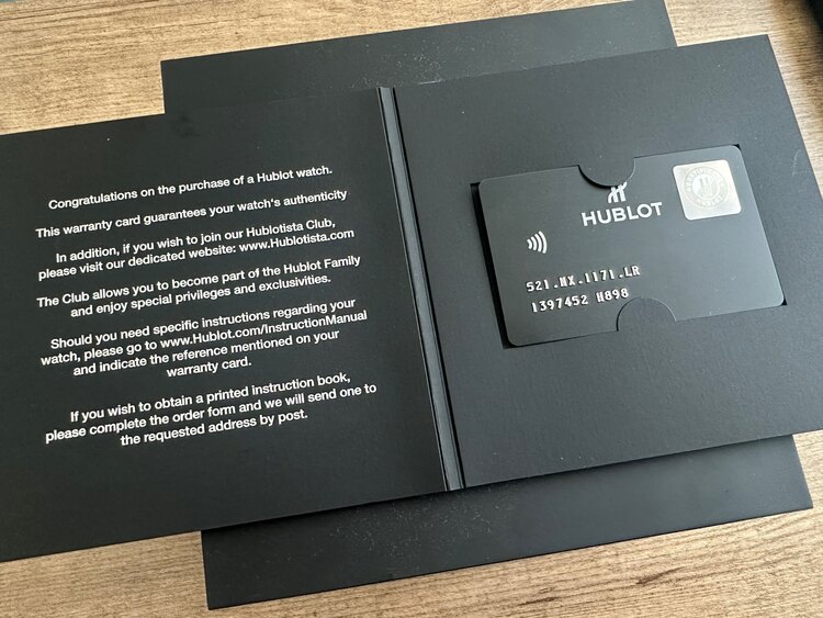 ウブロ クラシックフュージョン （高級時計）の商品画像 - 査定依頼日：2025年5月4日 - 最高査定価格：700,000円