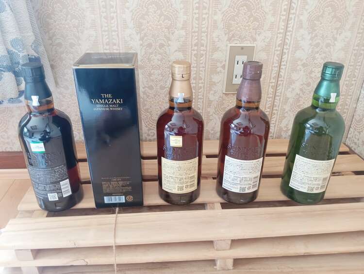 ウイスキー サントリー山崎 （お酒）の商品画像 - 査定依頼日：2025年5月21日 - 最高査定価格：131,400円