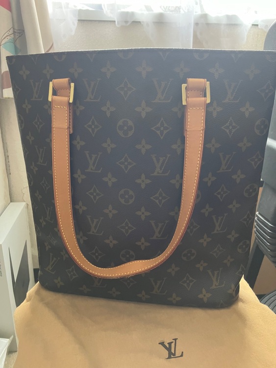 ヴァヴァンGM（ブランドバッグ）の商品画像 - 査定依頼日：2025年6月21日 - 最高査定価格：70,000円