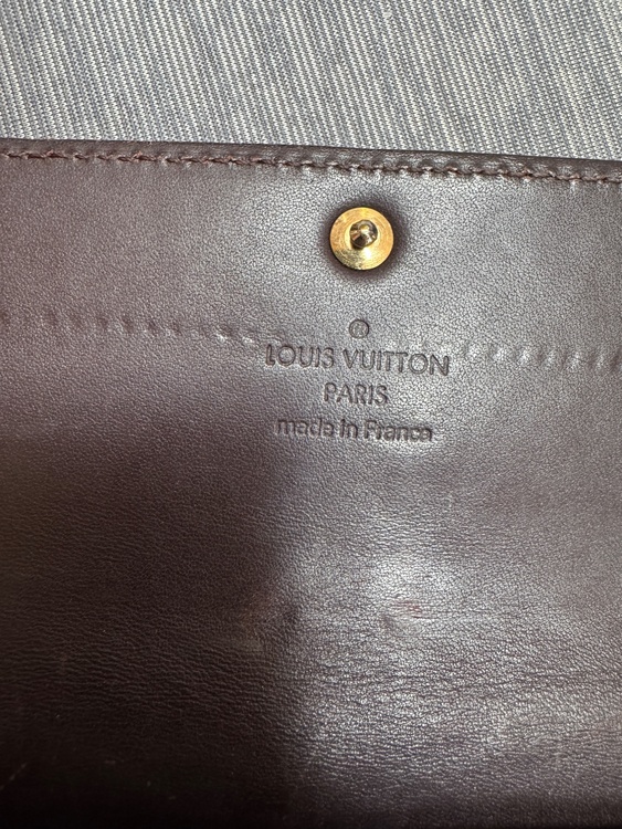 ルイヴィトン　ヴェルニ ポルトフォイユ・サラの長財布（ブランド財布・小物）の商品画像 - 査定依頼日：2026年1月30日 - 最高査定価格：5,000円