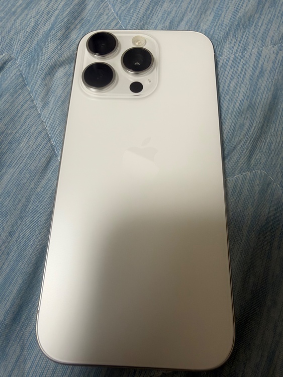 iPhone iPhone 16 Pro 256GB docomo（スマホ）の商品画像 - 査定依頼日：2026年9月27日 - 最高査定価格：121,000円