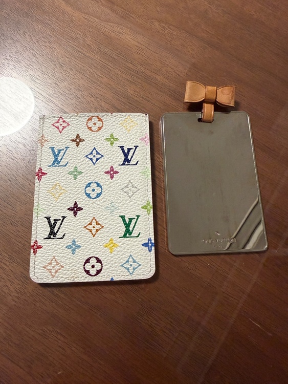 ルイヴィトン マルチカラー ミラーチャーム セット（ブランド財布・小物）の商品画像 - 査定依頼日：2026年4月13日 - 最高査定価格：8,000円