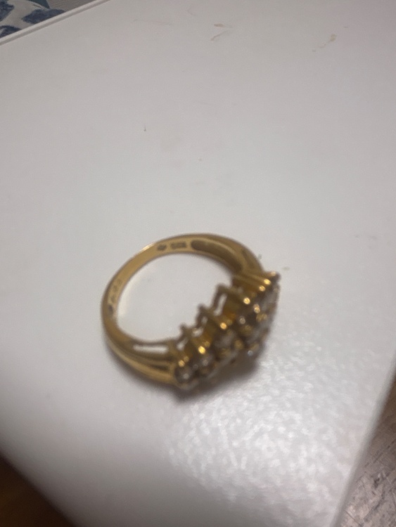 18金メレダイヤリング（宝石）の商品画像 - 査定依頼日：2026年4月16日 - 最高査定価格：200,000円