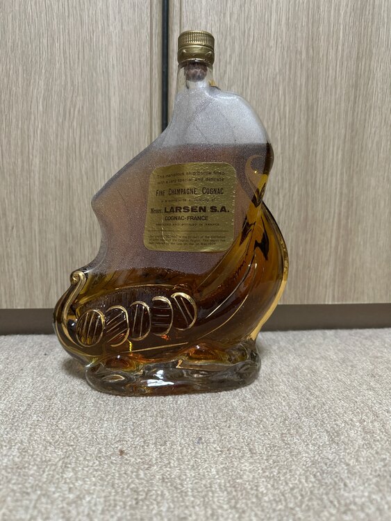 ラーセンS.A.（お酒）の商品画像 - 査定依頼日：2025年2月22日 - 最高査定価格：1,200円
