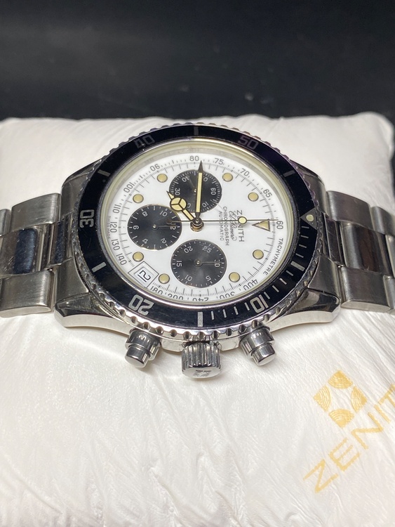 ゼニス エルプリメロ 02131340（高級時計）の商品画像 - 査定依頼日：2025年12月25日 - 最高査定価格：600,000円