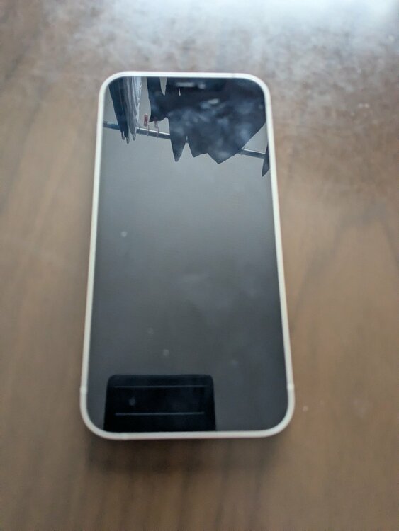 iPhone12（スマホ）の商品画像 - 査定依頼日：2026年5月3日 - 最高査定価格：20,000円