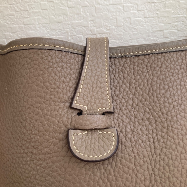 PM（ブランドバッグ）の商品画像 - 査定依頼日：2025年11月30日 - 最高査定価格：160,000円