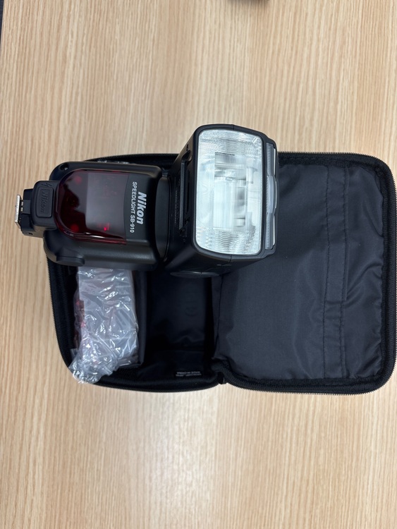 デジタル一眼レフカメラ　D300（カメラ）の商品画像 - 査定依頼日：2025年10月14日 - 最高査定価格：12,000円