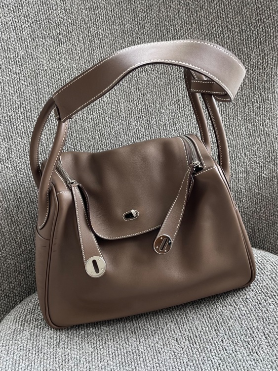 リンディ（ブランドバッグ）の商品画像 - 査定依頼日：2025年8月12日 - 最高査定価格：1,300,000円