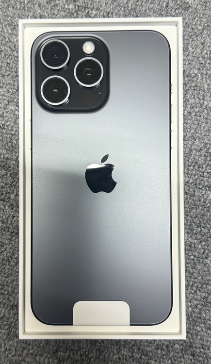 iPhone 15 Pro Max 256GB SIMフリー（スマホ）の商品画像 - 査定依頼日：2025年8月28日 - 最高査定価格：126,000円