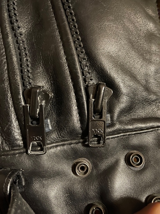 vanson ダブルライダースジャケット　42（古着・ファッション）の商品画像 - 査定依頼日：2026年2月8日 - 最高査定価格：12,000円