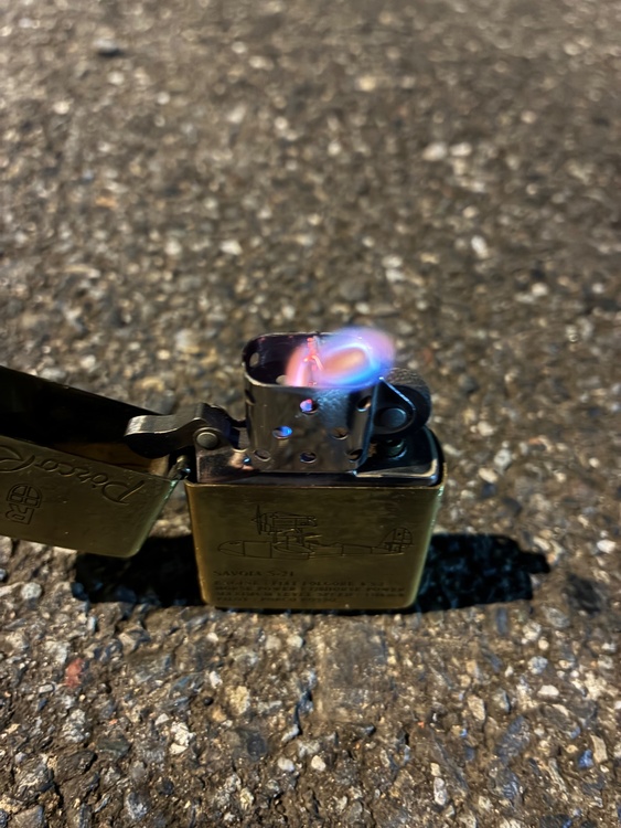 スタジオジブリ　紅の豚　ポルコ・ロッソ　ZIPPO（喫煙具）の商品画像 - 査定依頼日：2026年7月6日 - 最高査定価格：2,500円
