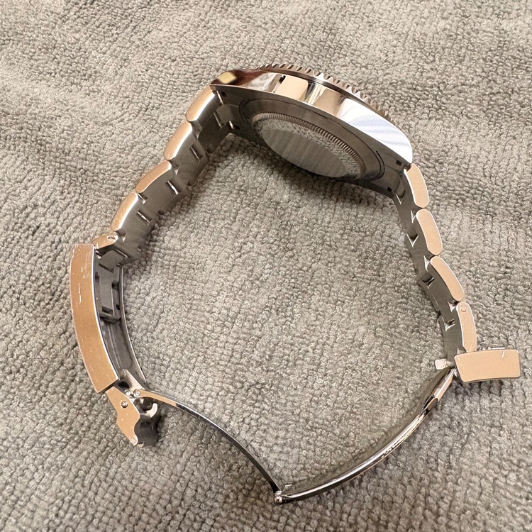 ロレックス サブマリーナー 1（高級時計）の商品画像 - 査定依頼日：2026年3月21日 - 最高査定価格：2,350,000円