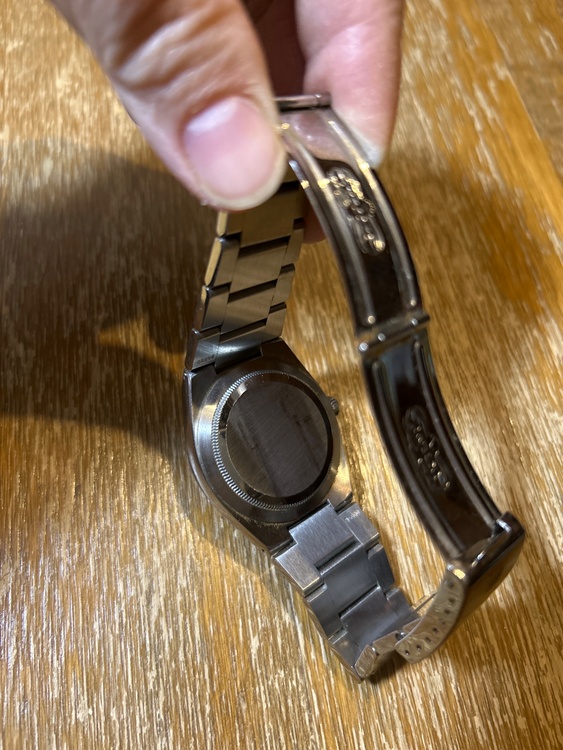 ロレックス パーペチュアルデイト （高級時計）の商品画像 - 査定依頼日：2026年2月5日 - 最高査定価格：1,800,000円