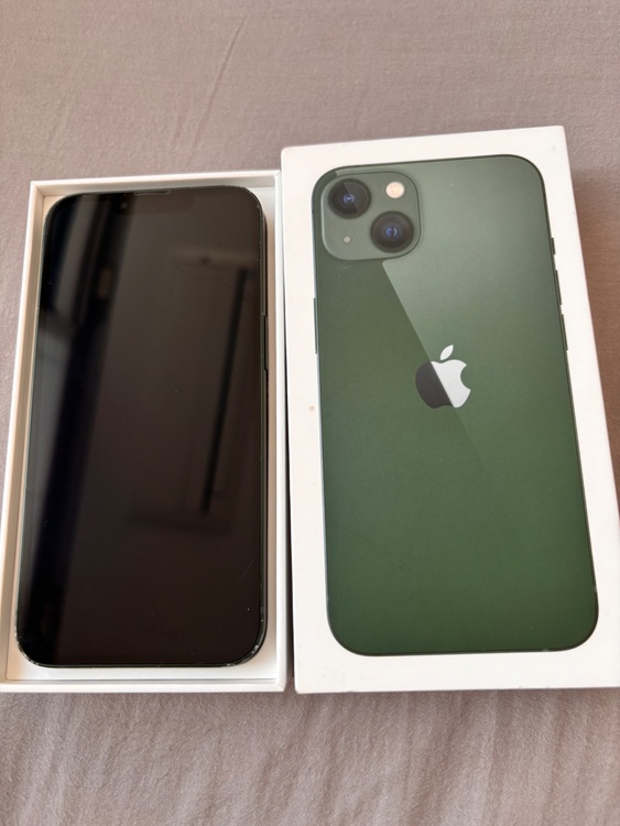 iPhone13 Green256GB（スマホ）の商品画像 - 査定依頼日：2026年7月14日 - 最高査定価格：45,000円