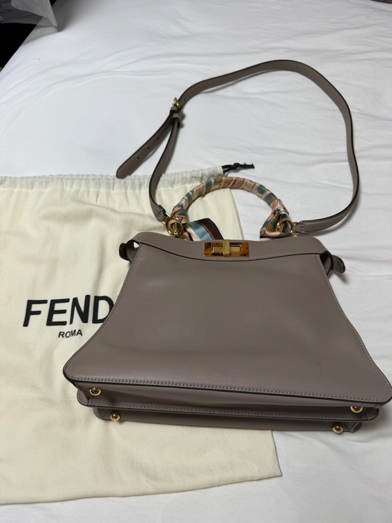 フェンディ（ブランドバッグ）の商品画像 - 査定依頼日：2026年10月4日 - 最高査定価格：100,000円