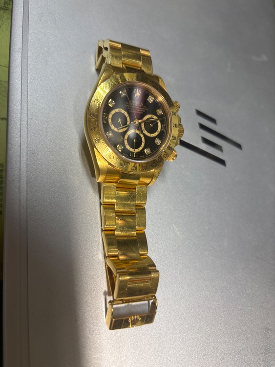 ロレックス デイトナ （高級時計）の商品画像 - 査定依頼日：2025年6月19日 - 最高査定価格：6,500,000円