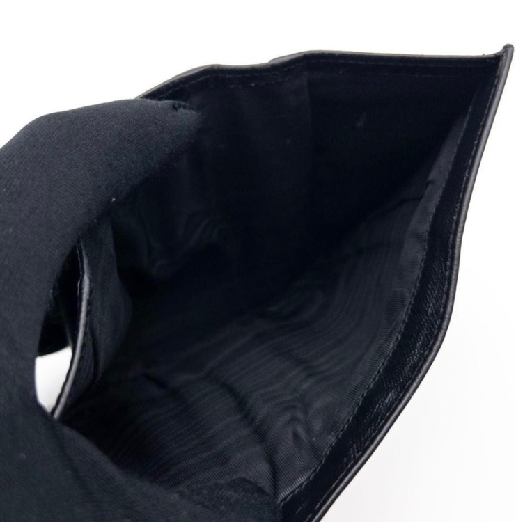 プラダ  （ブランドバッグ）の商品画像 - 査定依頼日：2025年7月31日 - 最高査定価格：20,000円