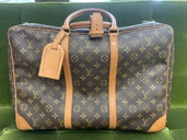 四角いボストンバック（ブランドバッグ）の商品画像 - 査定依頼日：2026年4月26日 - 最高査定価格：80,000円