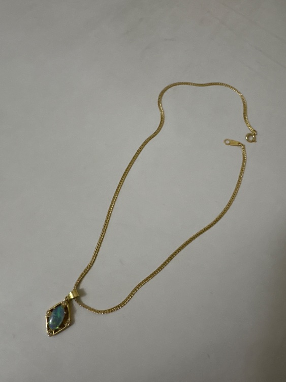 翡翠18金ネックレス（金・貴金属）の商品画像 - 査定依頼日：2025年10月24日 - 最高査定価格：200,000円