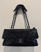 ブラックキルティングパテントレザーリッツフラップバッグ（ブランドバッグ）の商品画像 - 査定依頼日：2025年12月7日 - 最高査定価格：220,000円