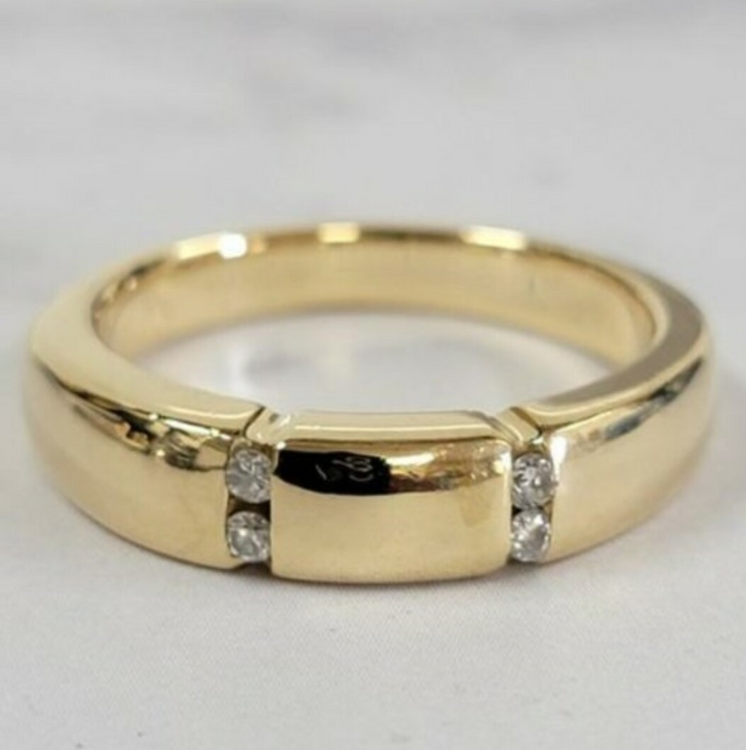 18金メレダイヤ付きリング（金・貴金属）の商品画像 - 査定依頼日：2024年5月18日 - 最高査定価格：71,000円