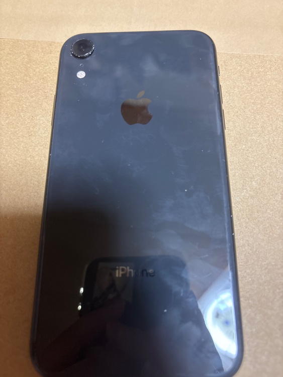 iPhoneXR（スマホ）の商品画像 - 査定依頼日：2026年5月20日 - 最高査定価格：3,000円