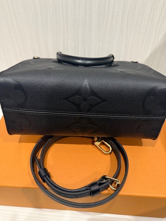 ルイヴィトン モノグラム （ブランドバッグ）の商品画像 - 査定依頼日：2026年2月11日 - 最高査定価格：315,000円