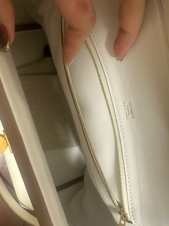 ヴァンキャトル（ブランドバッグ）の商品画像 - 査定依頼日：2026年1月29日 - 最高査定価格：600,000円