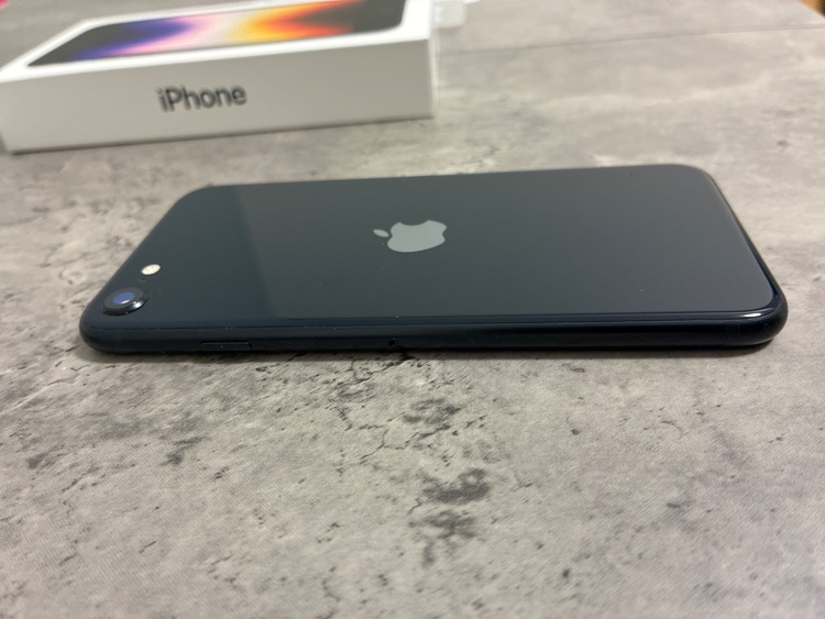 iPhone SE (第 3 世代) 64GB SIMフリー（スマホ）の商品画像 - 査定依頼日：2026年1月28日 - 最高査定価格：35,000円