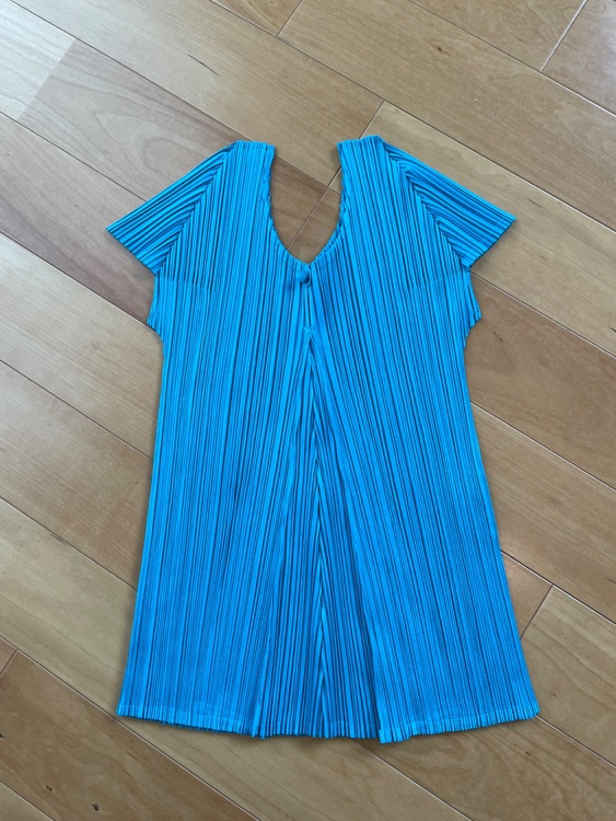 トップス（古着・ファッション）の商品画像 - 査定依頼日：2026年3月6日 - 最高査定価格：8,000円