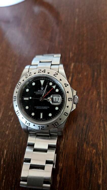 ロレックス エクスプローラー 1657（高級時計）の商品画像 - 査定依頼日：2025年3月28日 - 最高査定価格：950,000円