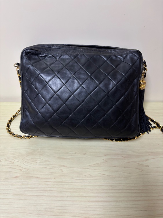 フリンジチェーンショルダー（ブランドバッグ）の商品画像 - 査定依頼日：2025年12月2日 - 最高査定価格：82,000円