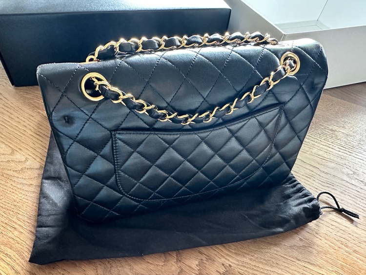 シャネル マトラッセ （ブランドバッグ）の商品画像 - 査定依頼日：2026年4月15日 - 最高査定価格：760,000円