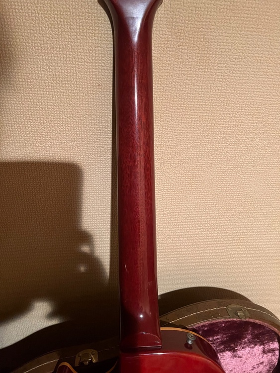 Gibson Custom Shop : ギブソン カスタム ショップ 2009（ピアノ・楽器・PA機材）の商品画像 - 査定依頼日：2026年4月21日 - 最高査定価格：400,000円