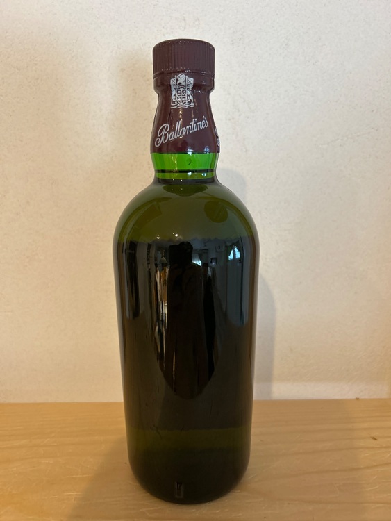 ウイスキー バランタイン （お酒）の商品画像 - 査定依頼日：2025年8月30日 - 最高査定価格：25,000円