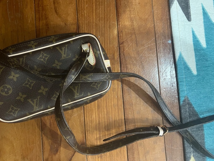 ルイヴィトン モノグラム （ブランドバッグ）の商品画像 - 査定依頼日：2025年6月12日 - 最高査定価格：63,000円