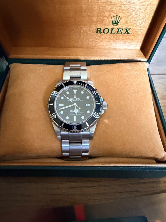 ロレックス シードゥエラー 1660（高級時計）の商品画像 - 査定依頼日：2025年12月11日 - 最高査定価格：1,340,000円
