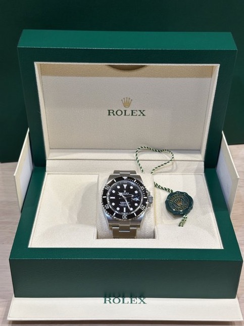 サブマリーナデイト（高級時計）の商品画像 - 査定依頼日：2025年12月14日 - 最高査定価格：2,290,000円