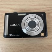 LUMIXFS25（カメラ）の商品画像 - 査定依頼日：2023年11月9日 - 最高査定価格：300円